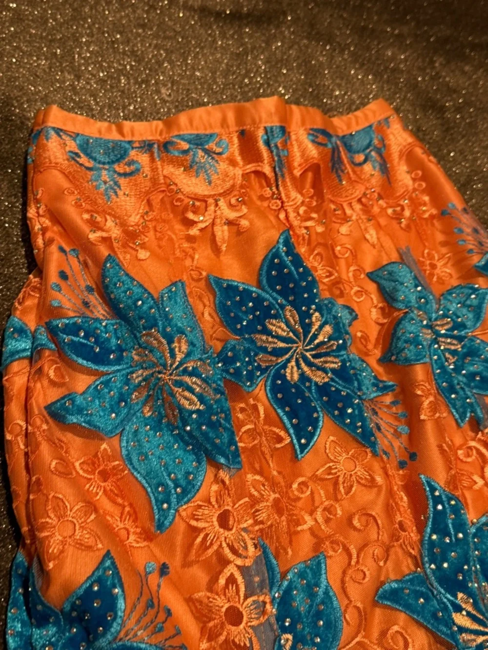 GORGEOUS vintage Indian lace beaded fishtail maxi skirt
